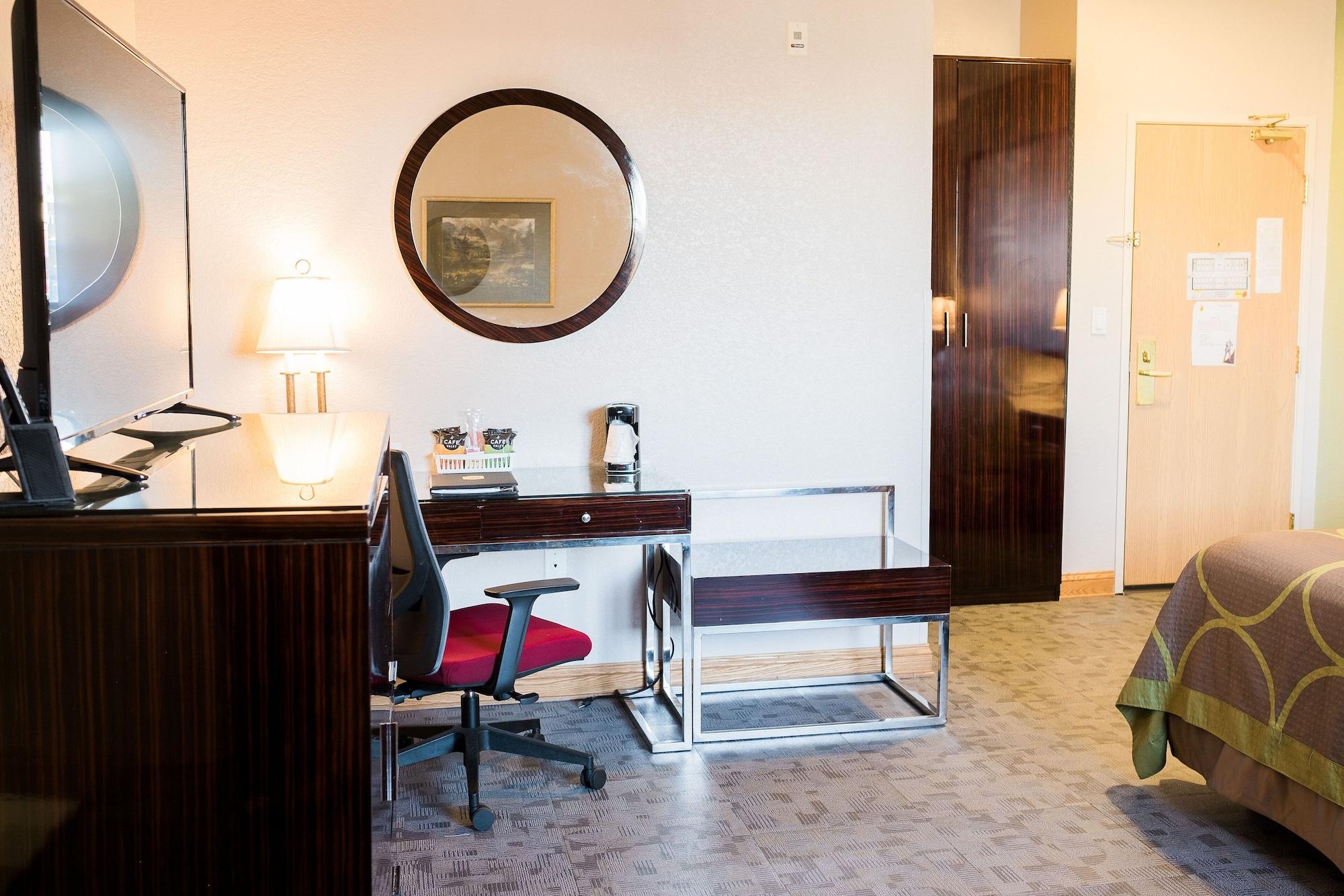 Super 8 By Wyndham Uniontown Pa Hotel Екстериор снимка