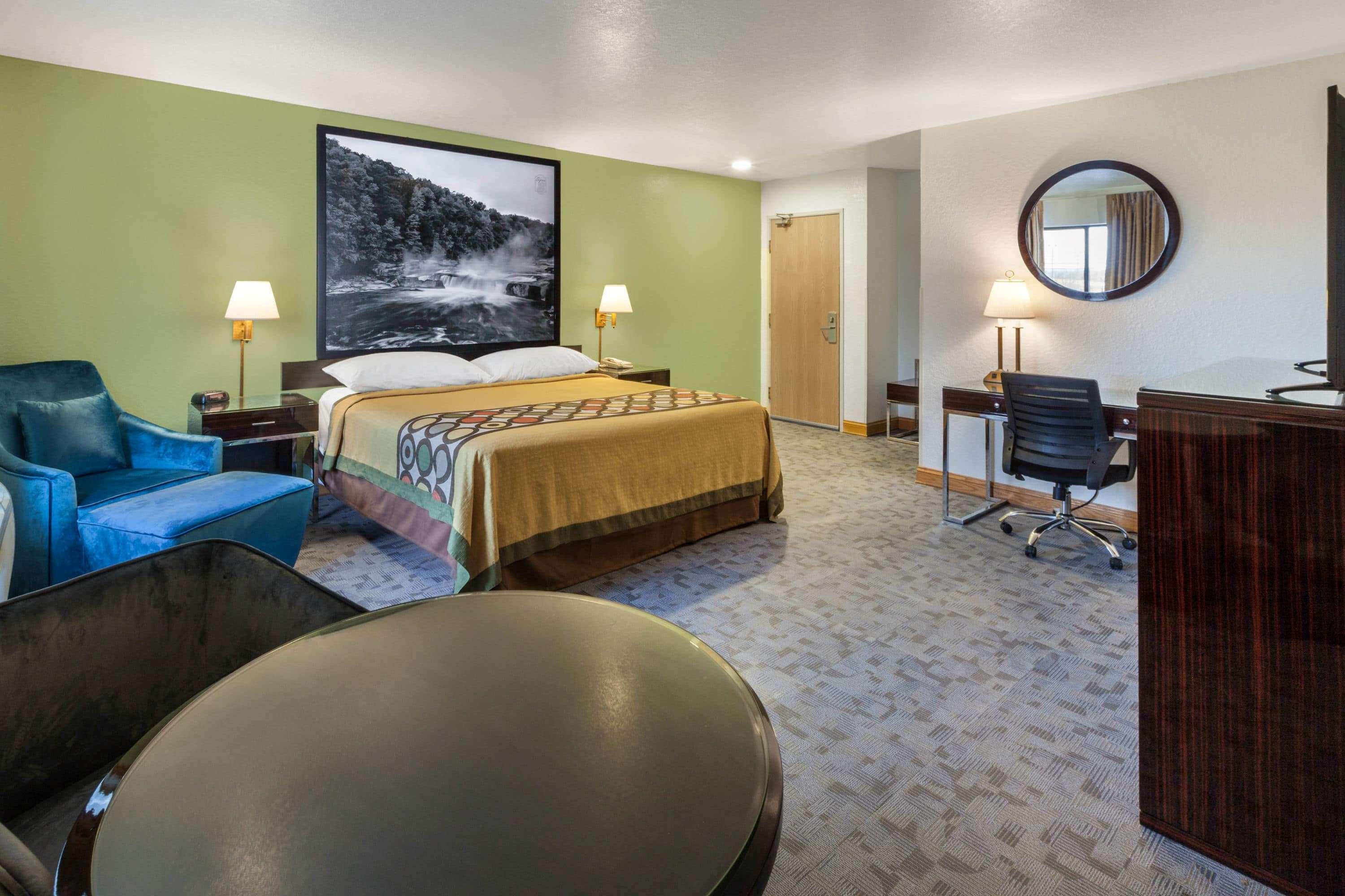Super 8 By Wyndham Uniontown Pa Hotel Екстериор снимка
