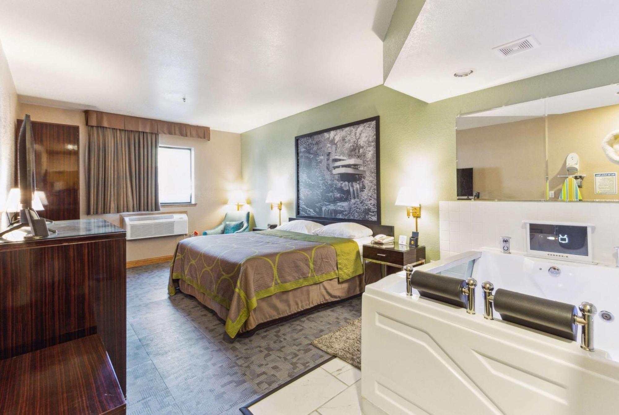 Super 8 By Wyndham Uniontown Pa Hotel Екстериор снимка